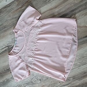 Like new beautiful baby pink blouse